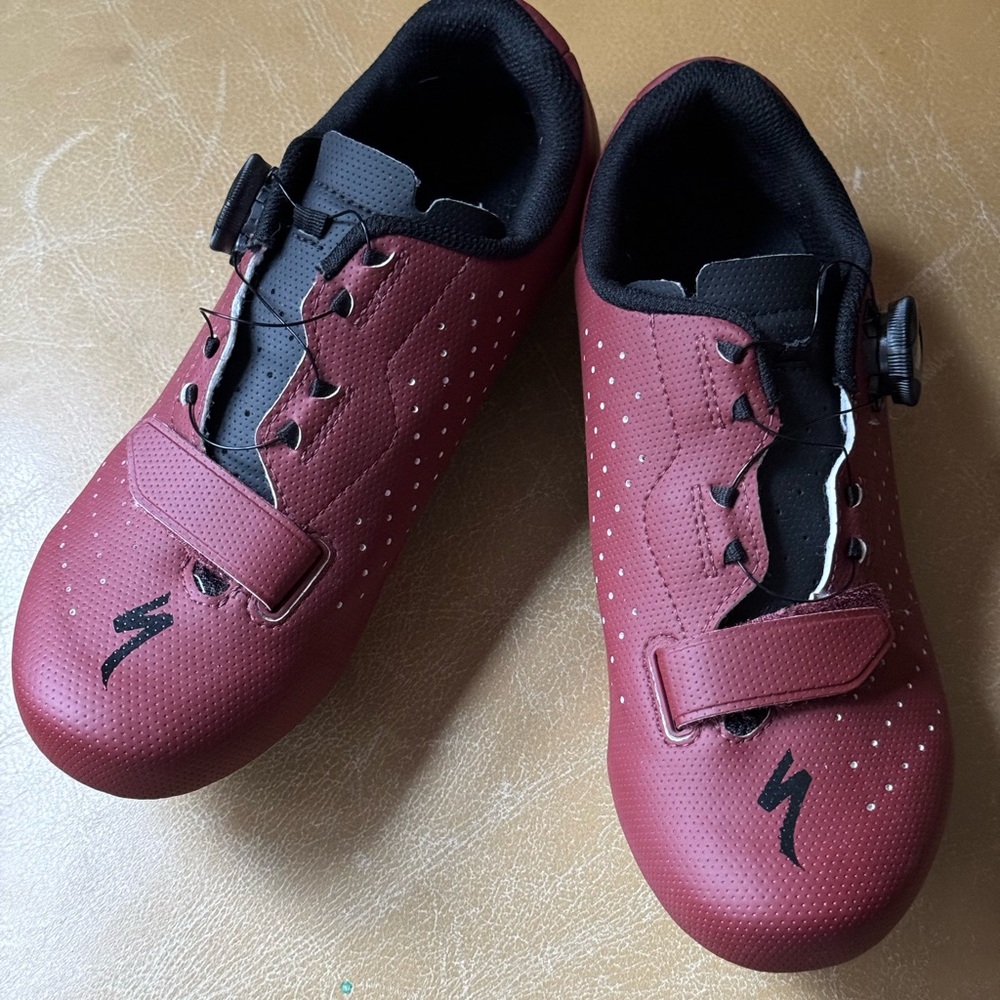 EUC Specialized cycling shoes (W 38)